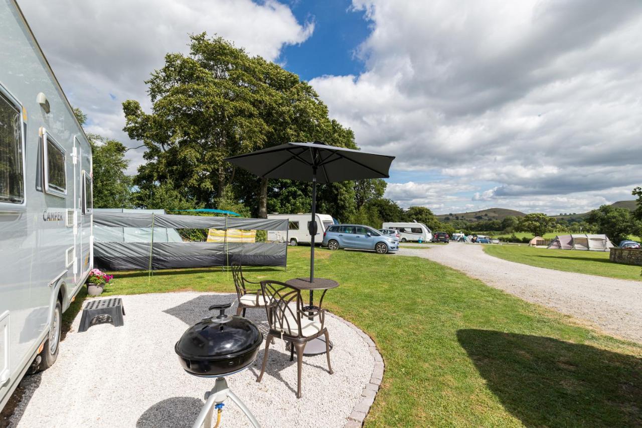 Cosy Caravan On Luxury Campsite Hulme End エクステリア 写真
