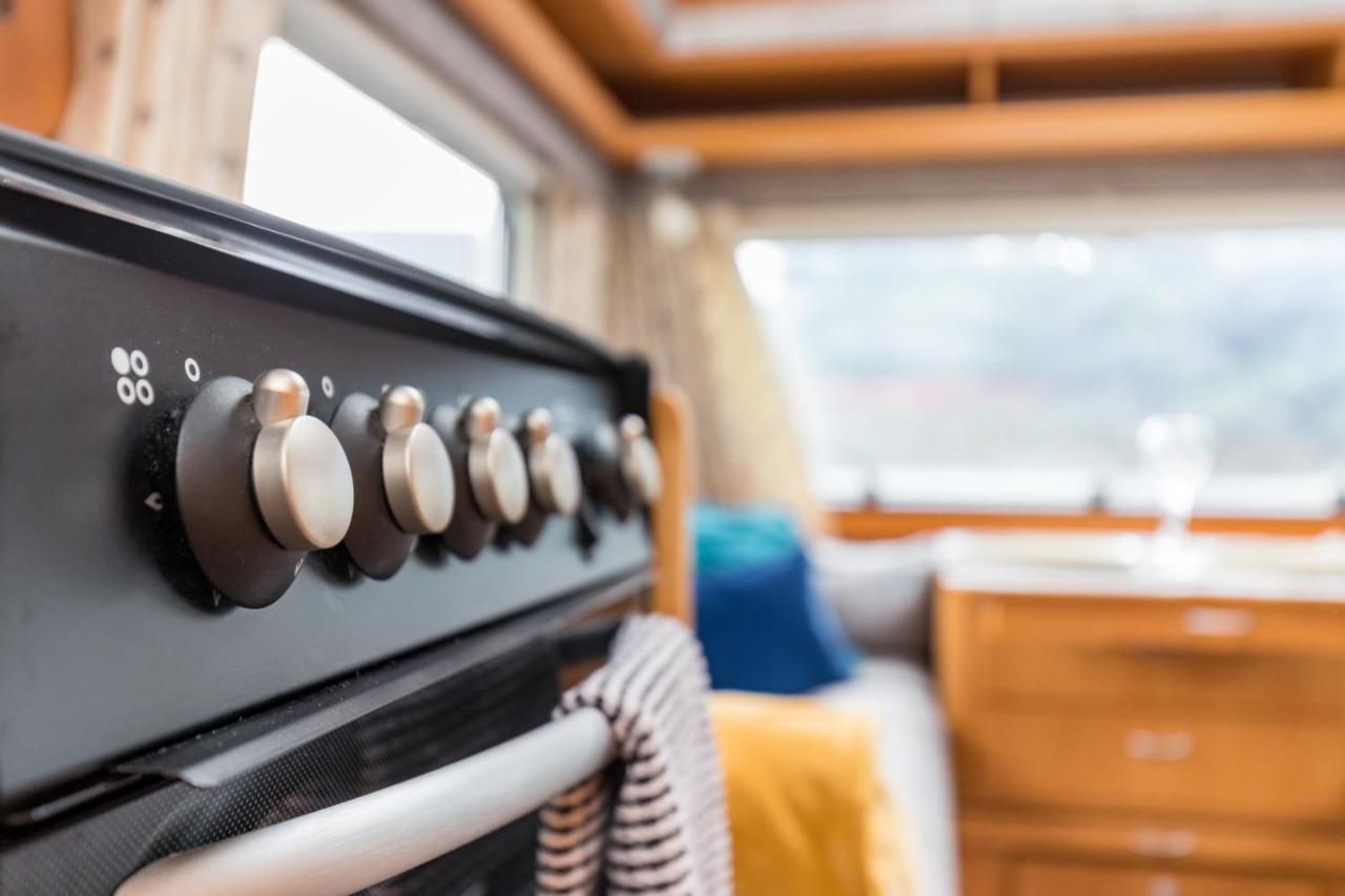 Cosy Caravan On Luxury Campsite Hulme End エクステリア 写真