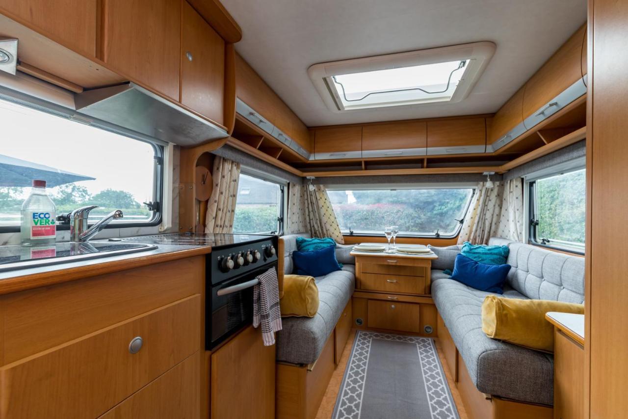 Cosy Caravan On Luxury Campsite Hulme End エクステリア 写真