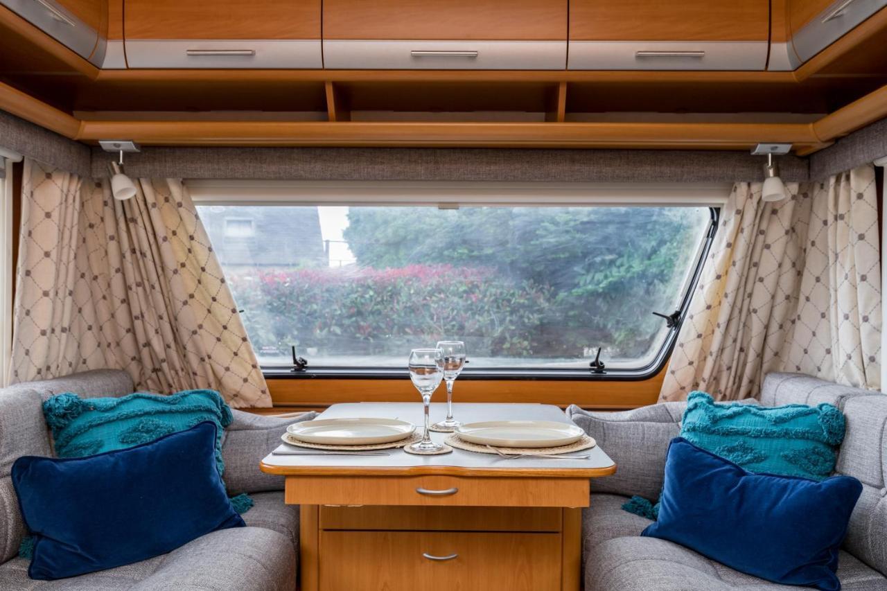 Cosy Caravan On Luxury Campsite Hulme End エクステリア 写真