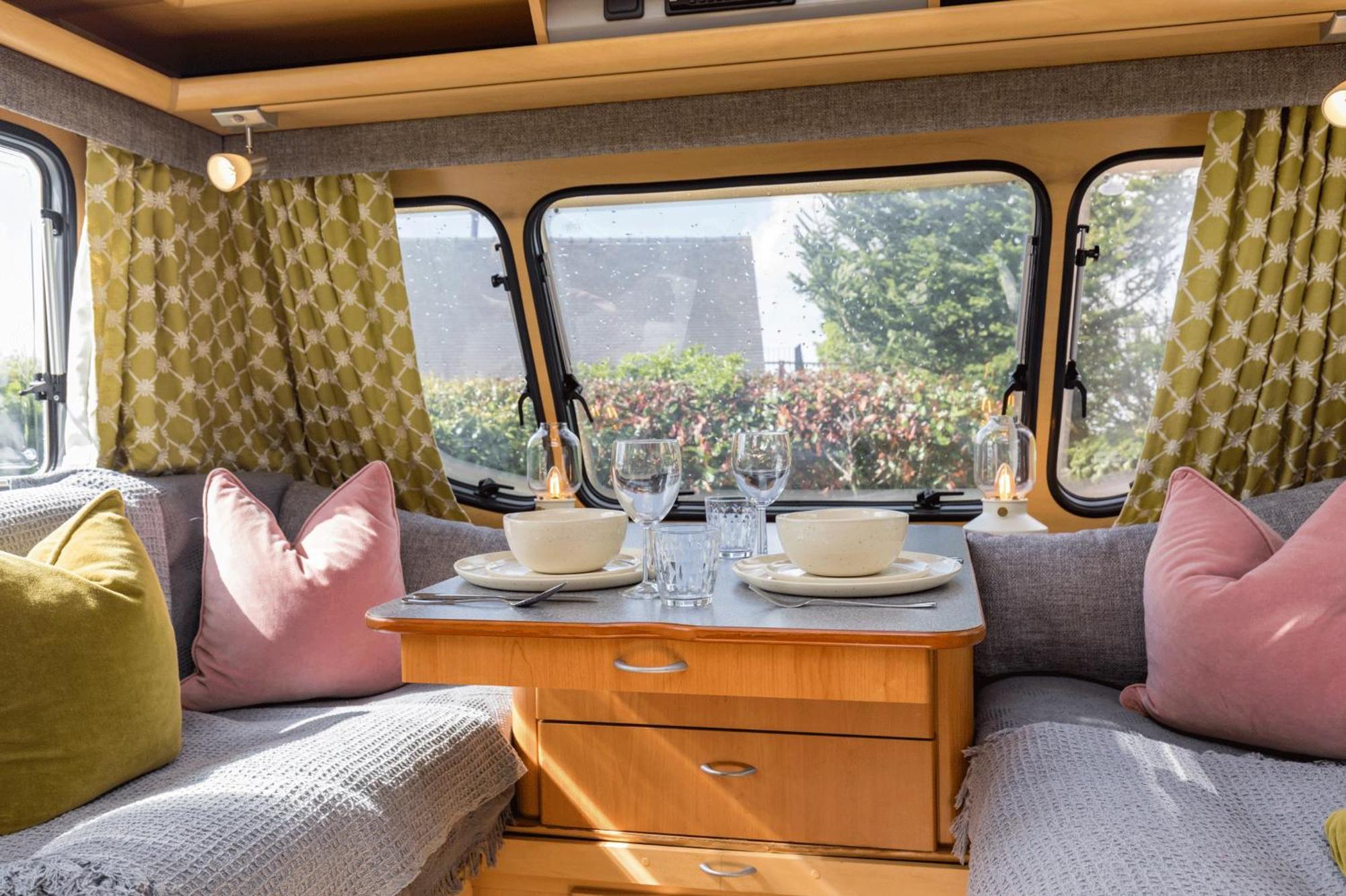 Cosy Caravan On Luxury Campsite Hulme End エクステリア 写真