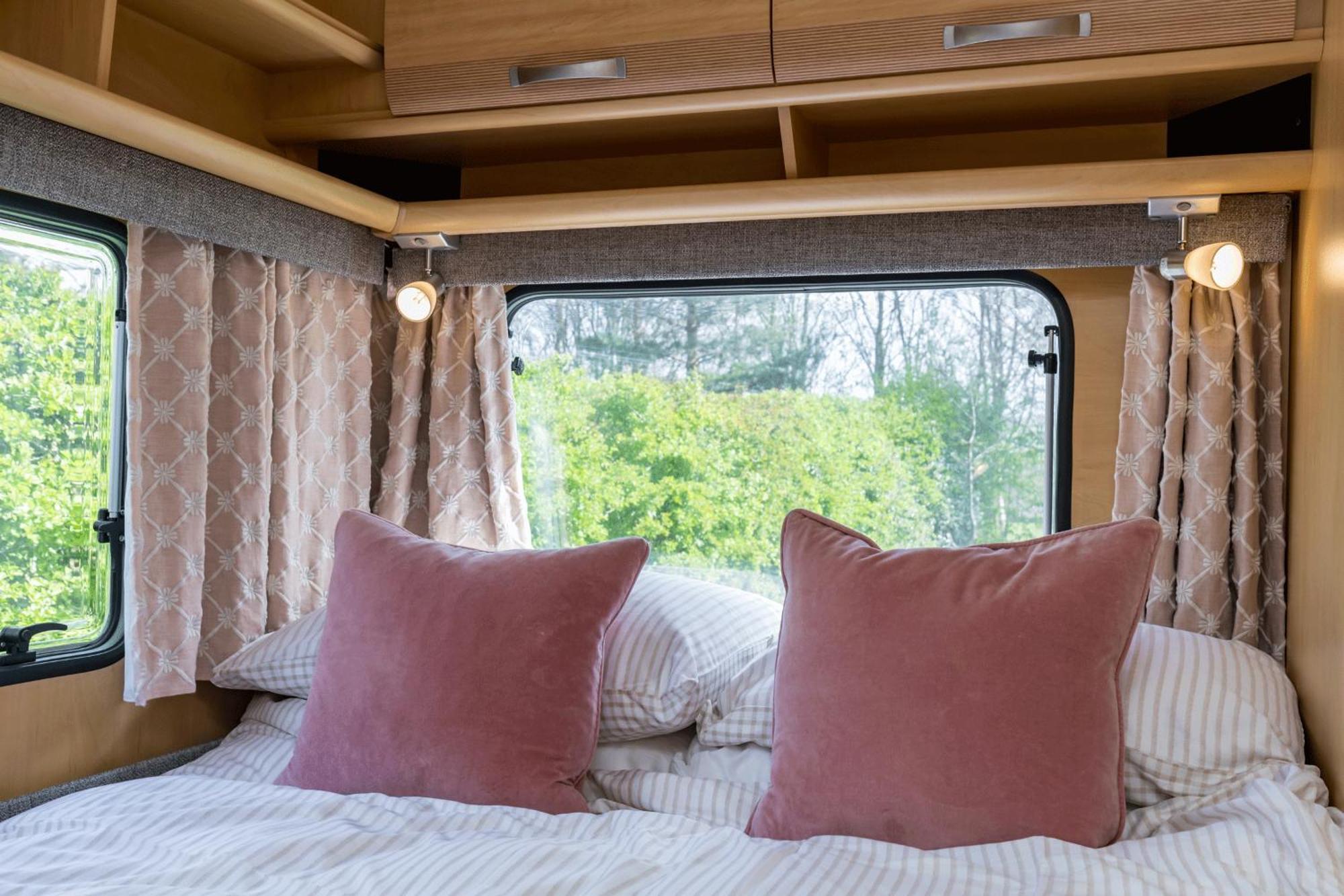Cosy Caravan On Luxury Campsite Hulme End エクステリア 写真