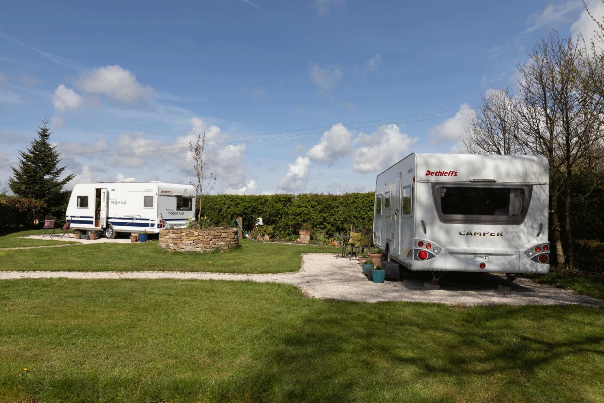 Cosy Caravan On Luxury Campsite Hulme End エクステリア 写真