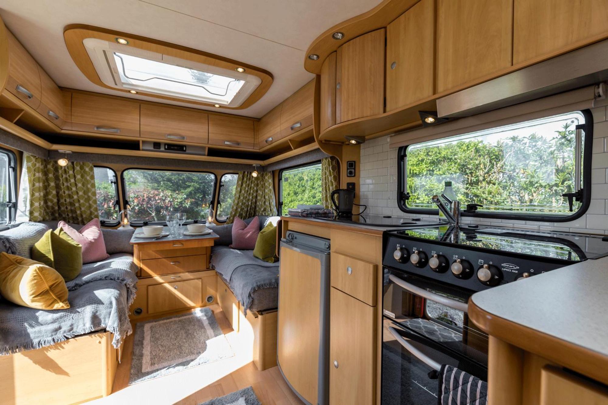 Cosy Caravan On Luxury Campsite Hulme End エクステリア 写真