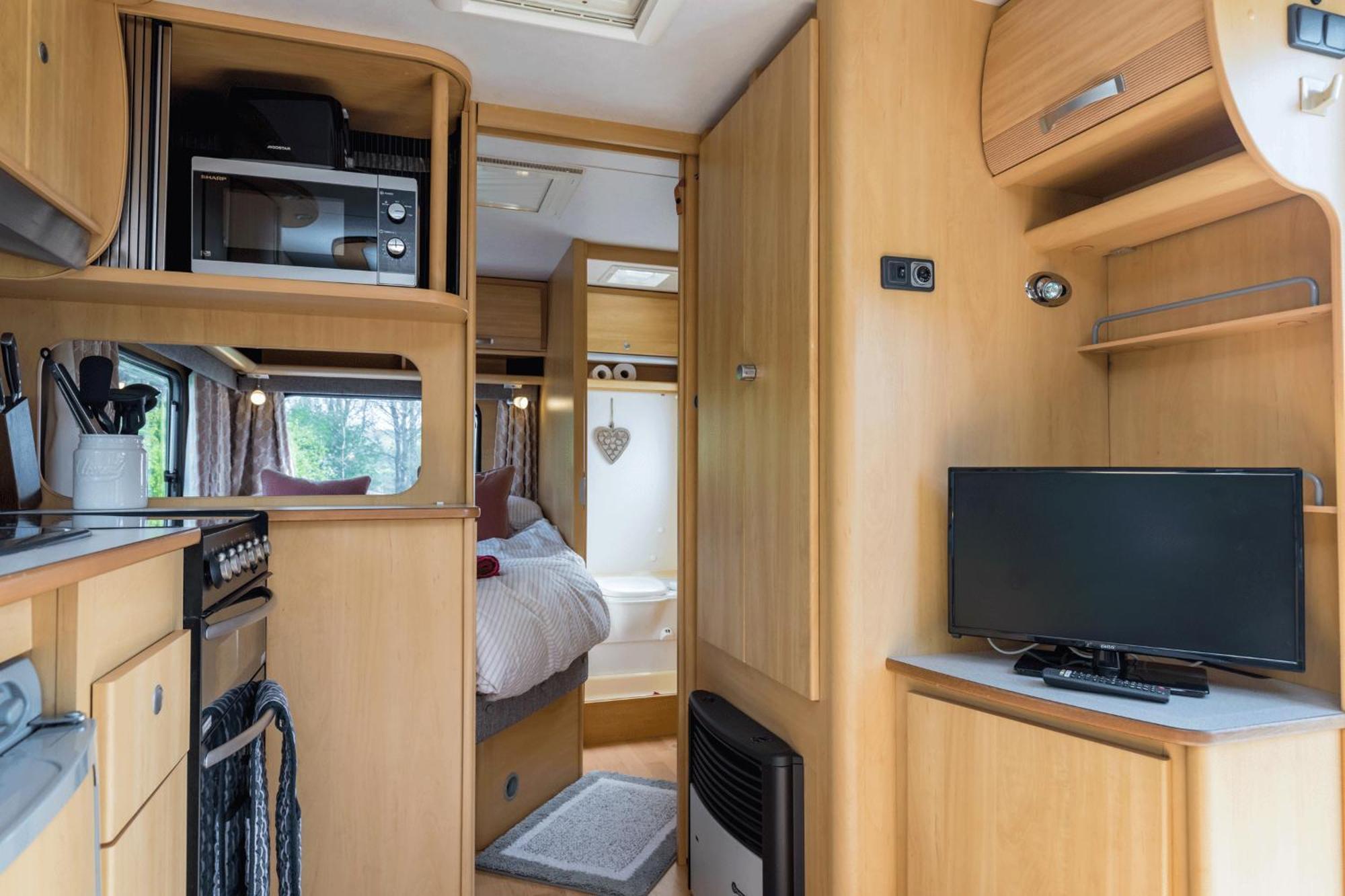 Cosy Caravan On Luxury Campsite Hulme End エクステリア 写真