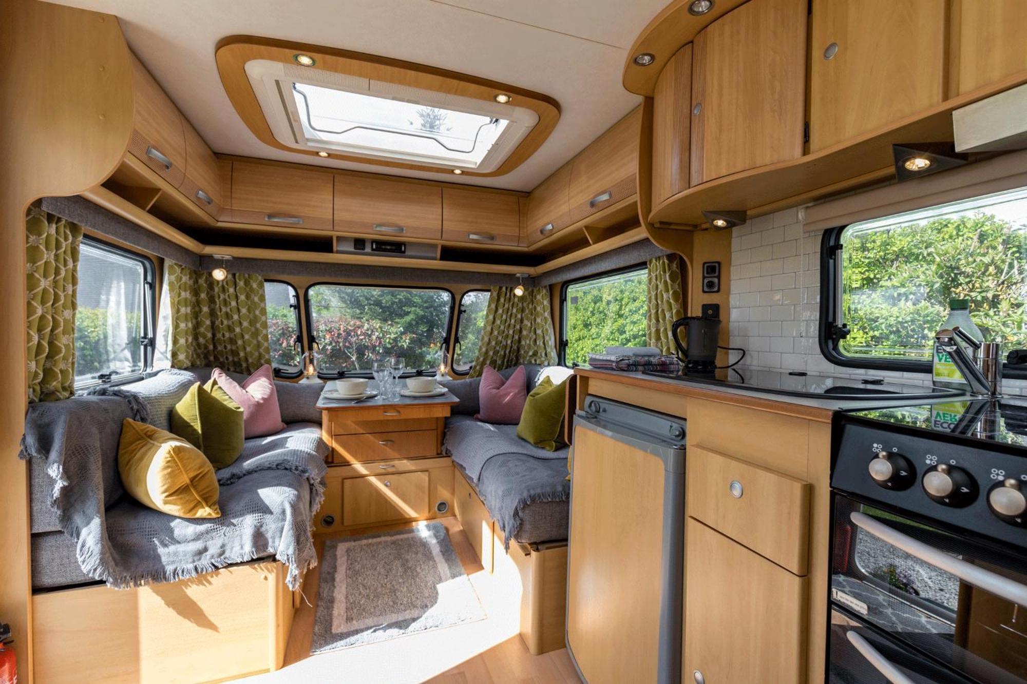 Cosy Caravan On Luxury Campsite Hulme End エクステリア 写真