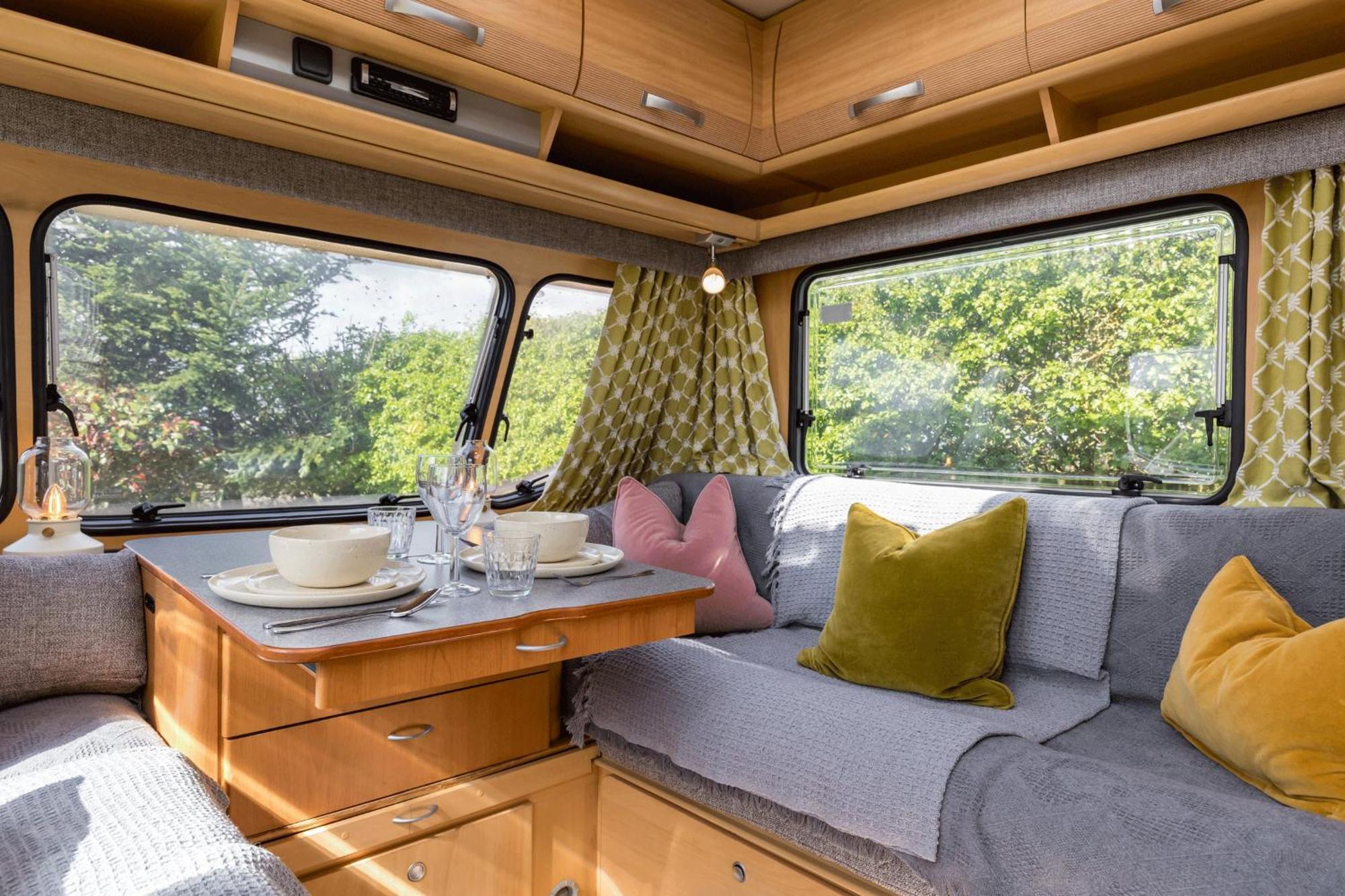 Cosy Caravan On Luxury Campsite Hulme End エクステリア 写真