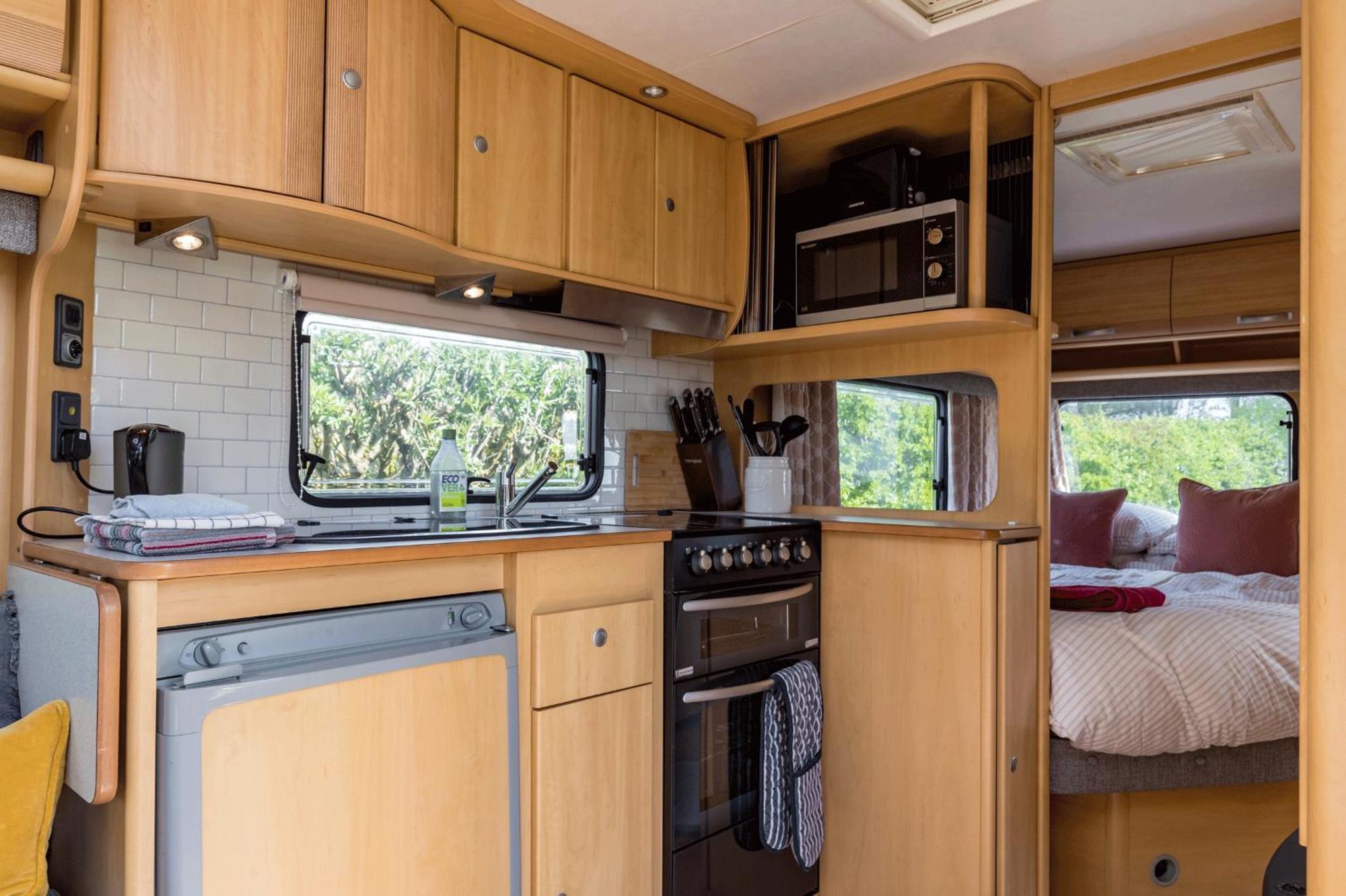 Cosy Caravan On Luxury Campsite Hulme End エクステリア 写真