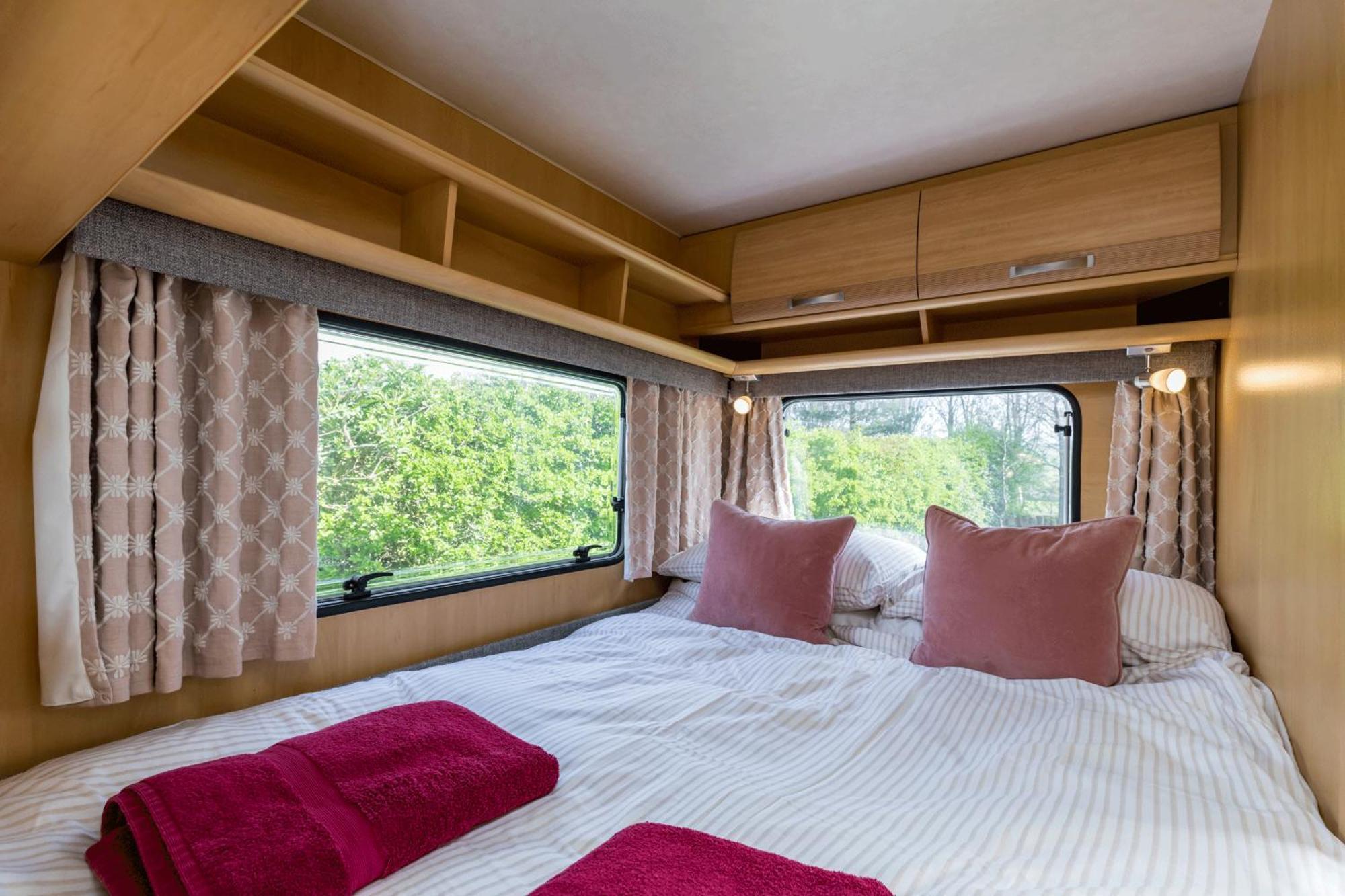 Cosy Caravan On Luxury Campsite Hulme End エクステリア 写真